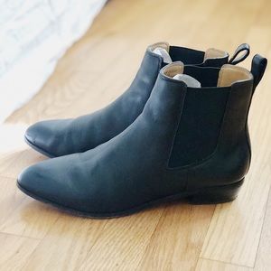 J crew factory black leather Chelsea booties